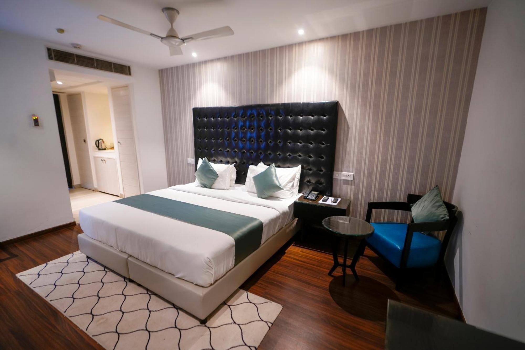 Hotel Deccan Serai, Hitec City, Hyderabad Exterior foto