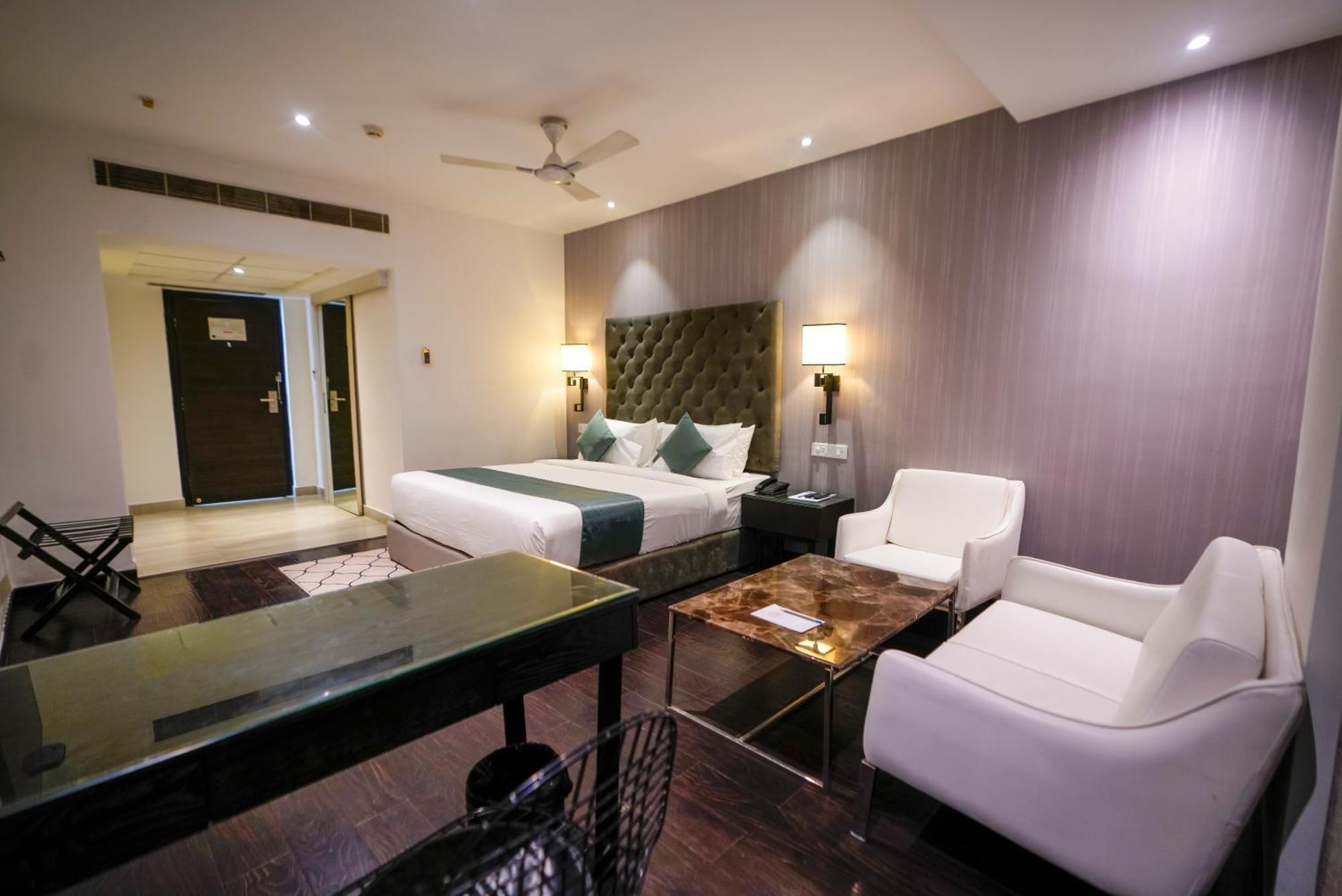 Hotel Deccan Serai, Hitec City, Hyderabad Exterior foto